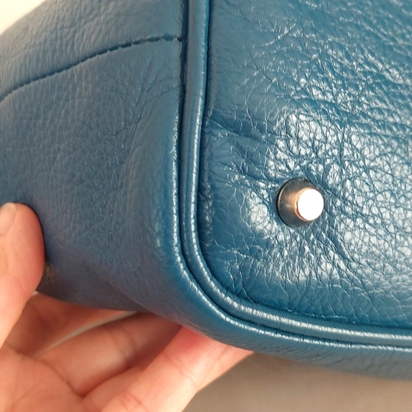 Roots small blue leather stachel / crossbody bag - Picture 7 of 15